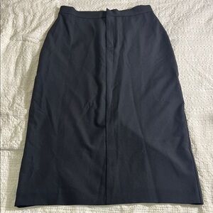 Banana Republic Classic Black Pencil Skirt size 2